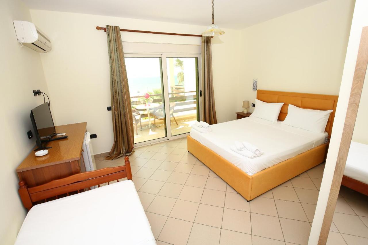 Hotel Venezia Golem  Eksteriør billede
