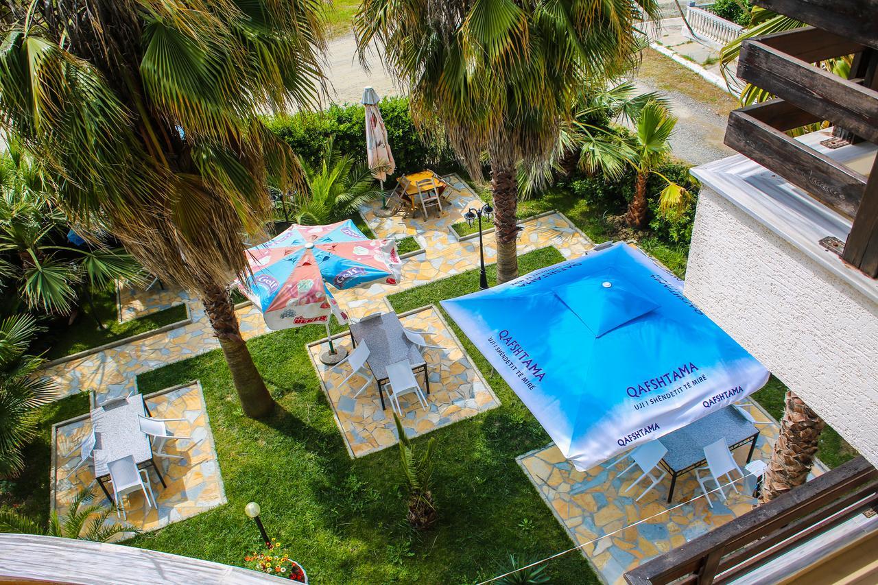 Hotel Venezia Golem  Eksteriør billede